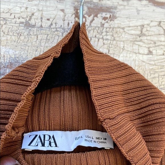 Zara Ribbed Mock Turtleneck Crop Top , Size L - Picture 3 of 3